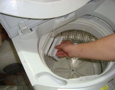 Dịch vụ vệ sinh máy giặt TPHCM