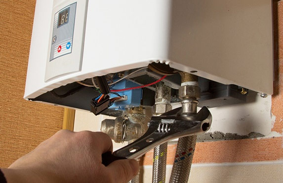 Bình nóng lạnh không vào điện – Cảnh báo rò điện, chập cháy nguy hiểm! 2 loi binh nong lanh qua tai