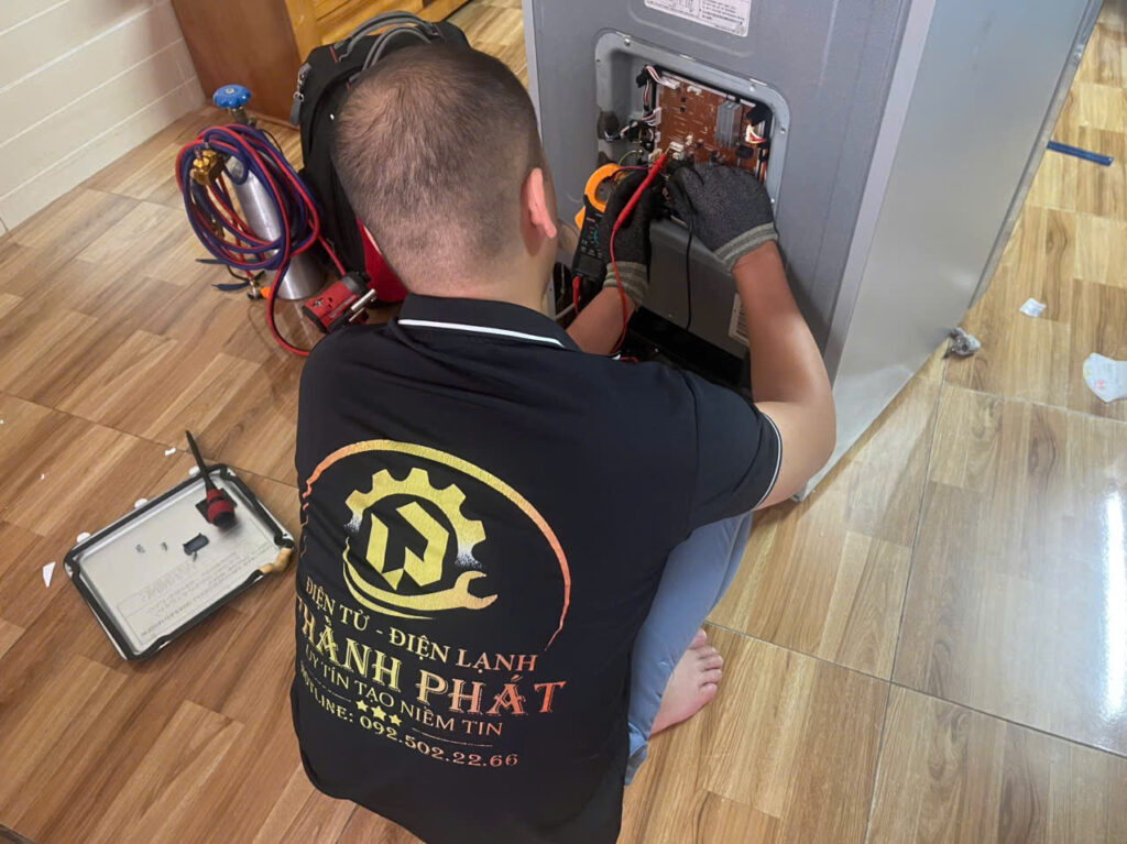 Sửa tủ lạnh uy tín tại nhà Hà Nội – Có mặt sau 15 phút, thợ giỏi, giá rẻ nhất thị trường! 3 sửa chữa tủ lạnh